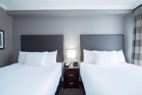 Sandman Signature Mississauga Hotel image 12